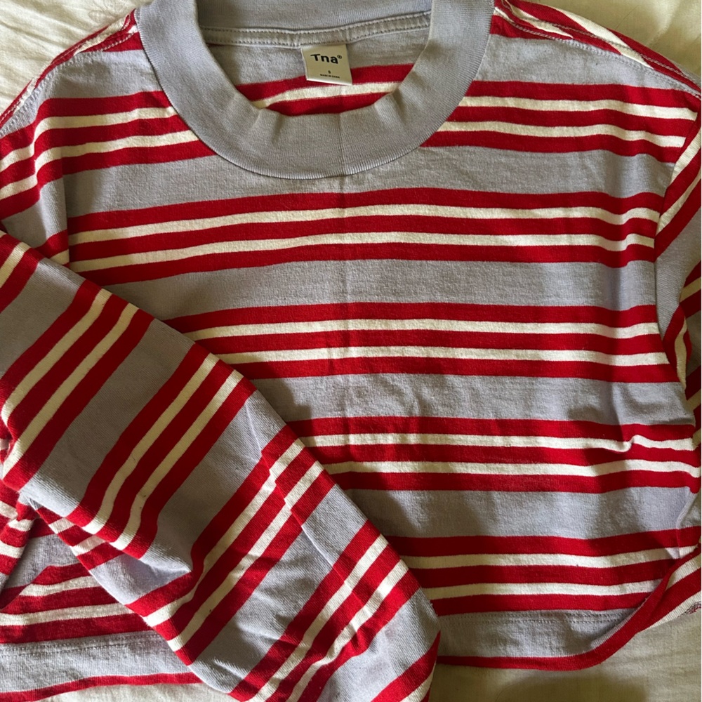 Cute cropped long sleeve